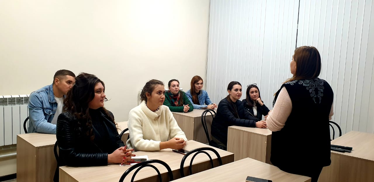 Репетиция вокального ансамбля Мизгел
