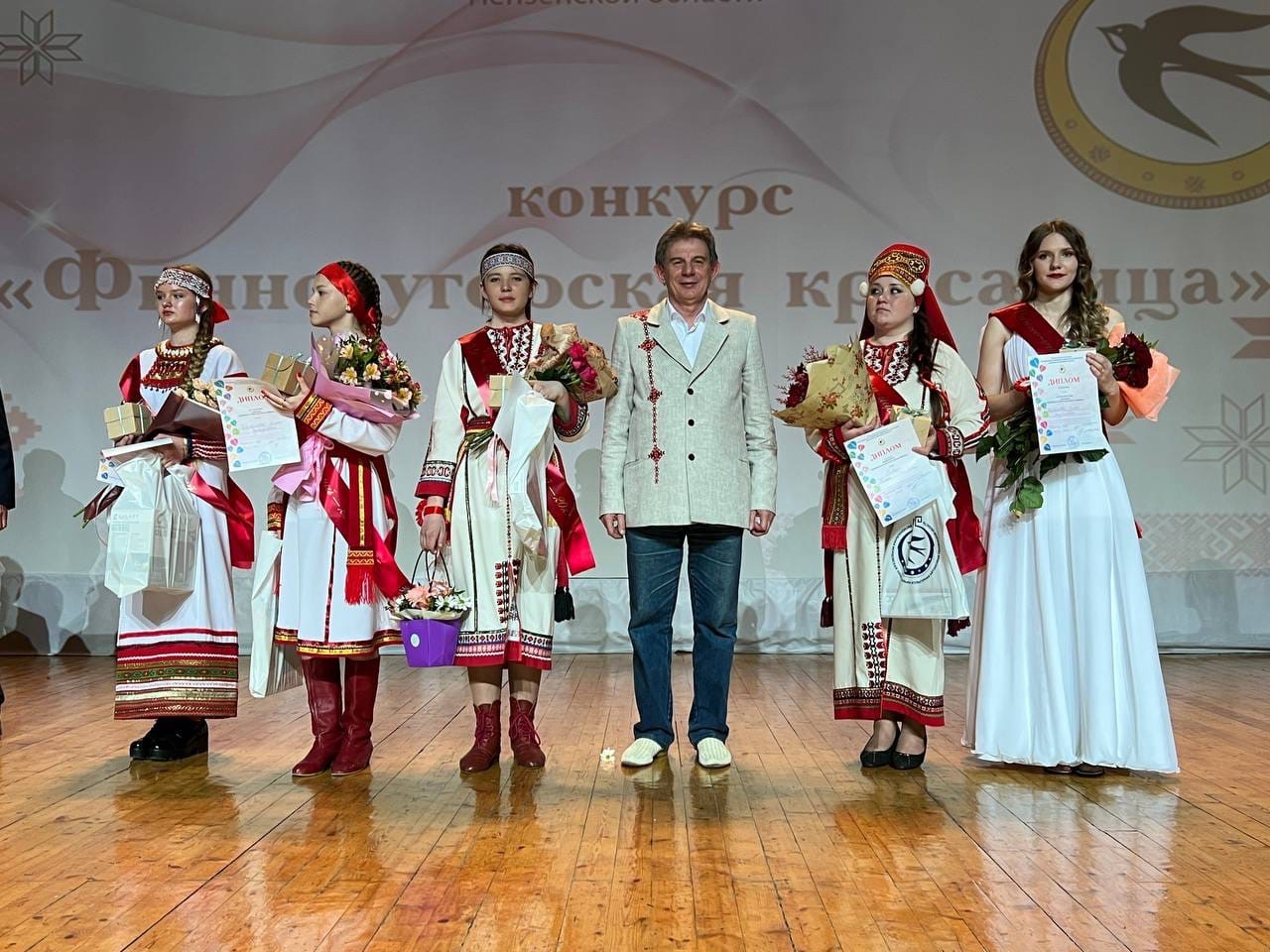 Первый региональный конкурс Финно-угорская красавица.
